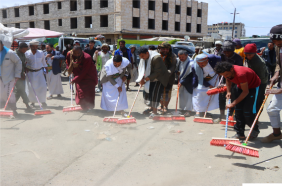 حملة نظافة شاملة بمحافظة صنعاء بمناسبة عيد الفطر المبارك