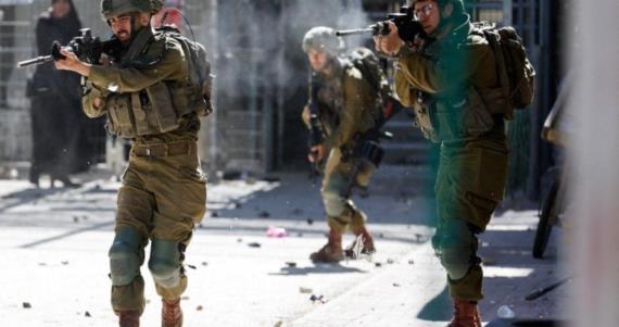اندلاع مواجهات بين شبان وقوات العدو الإسرائيلي في قلقيلية