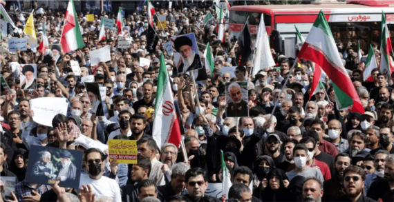 إيران: تظاهرات حاشدة في عدد من المدن تأييداً للجمهورية ورفضاً لأعمال الشغب