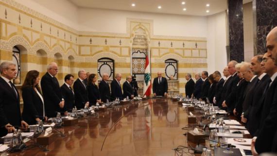 الحكومة اللبنانية تُكلّف الجيش بوضع خطة لـ”حصر السلاح