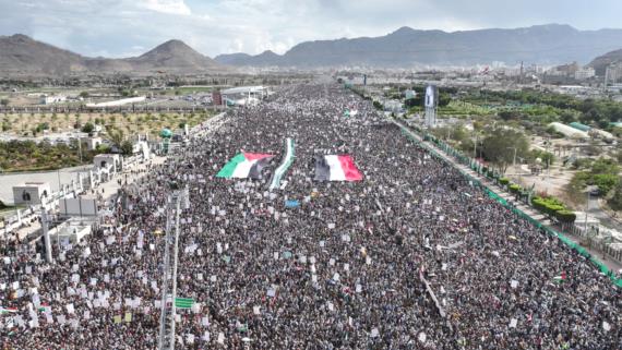اللجنة المنظمة تدعو للخروج الجماهيري الكبير في مسيرات (دعم القوات المسلحة ومعادلة الحصار بالحصار، وفضح أكذوبة استهداف مكة