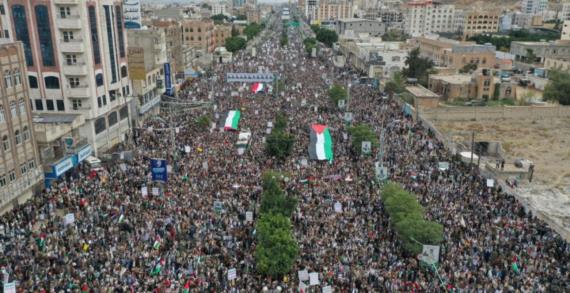 ناشطون عرب ومسلمون: اليمنُ فخرُ الأُمَّــة الإسلامية وقائدُها سيدُ العرب