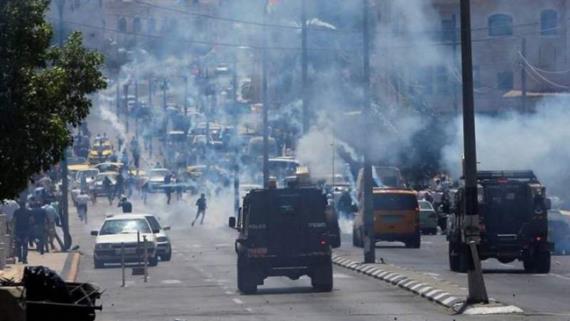 إصابة فلسطينيين بمواجهات مع قوات العدو الصهيوني والمستوطنين