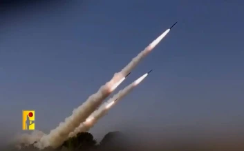 المقاومة في لبنان تستهدف دبابتين وتجمعاً لـ