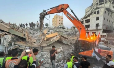 الداخلية بغزة: انهيار بناية 