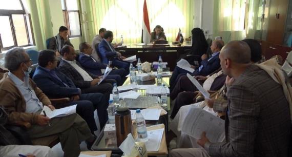 وزارة التربية والتعليم تناقش التحضيرات الجارية لاختبارات الشهادة العامة