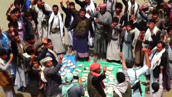 وقفة وقافلة من أبناء مديرية حيدان بصعدة دعمًا للجيش واللجان