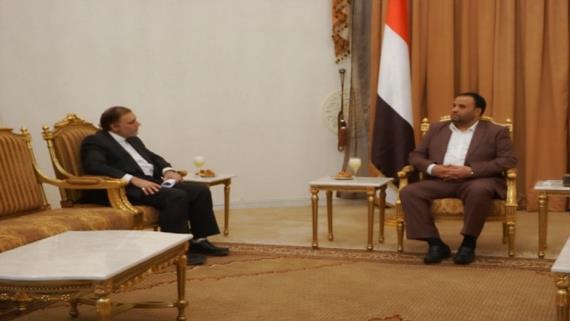 الرئيس الصماد يلتقي القائم بأعمال السفارة الإيرانية بصنعاء