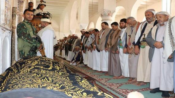 الرئيس الصماد يتقدم مراسم تشييع جثمان الشيخ محمد الغولي