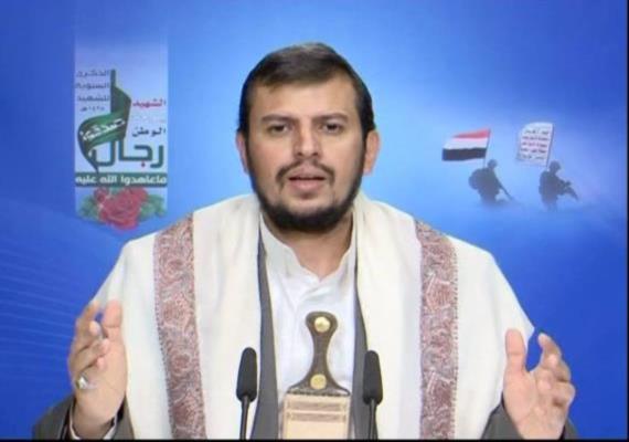 قد يغبن الإنسان نفسه فيختار ملذات الدنيا التافهة  بدلا من النعيم العظيم 

