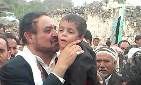قيادة السلطة المحلية بذمار تزور أسرة الشهيد الجبري الذي دفن حيا من قبل مرتزقة العدوان