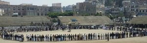 وقفة بحجة تندد بجريمة مرتزقة العدوان في دفن أسير حيا بتعز