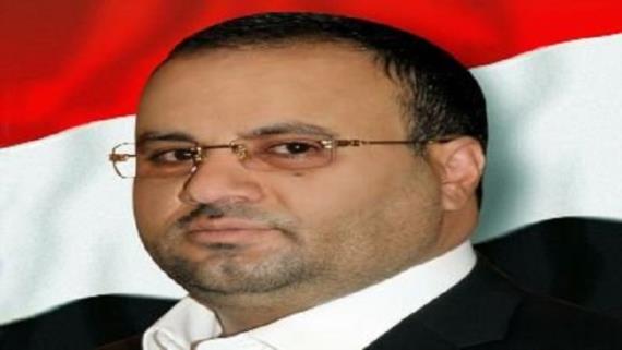 الرئيس الصماد يتفقد حي فج عطان ويقدم التعازي لذوي الشهداء