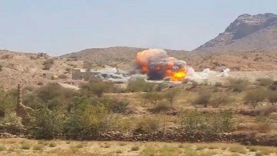 طيران العدوان يدمر بغارتين منزل مواطن في باقم بصعدة