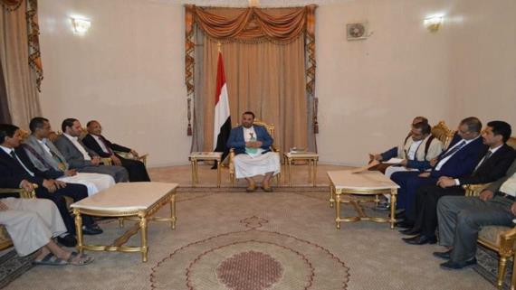 رئيس المجلس السياسي يبحث مع ممثلي أحزاب المشترك سبل تطوير العمل السياسي