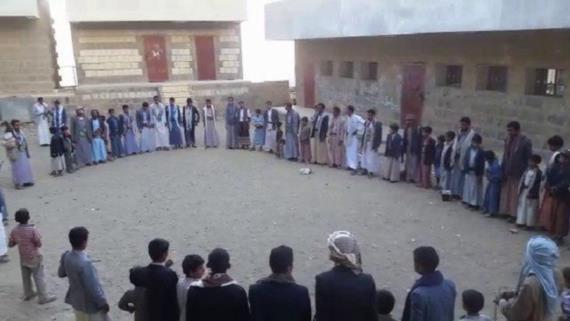 وقفة احتجاجية لأبناء ومشايخ ووجهاء مديرية المفتاح بحجة تنديداً باستمرار العدوان