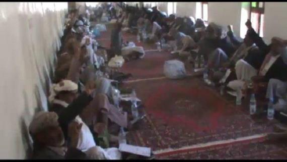 اجتماع موسع لأبناء برط العنان بالجوف تأكيداً على استمرار دعم الجبهات