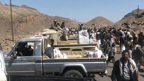 أبناء بني بهلول بصنعاء يسيرون قافلة غذائية متنوعة للجيش واللجان الشعبية