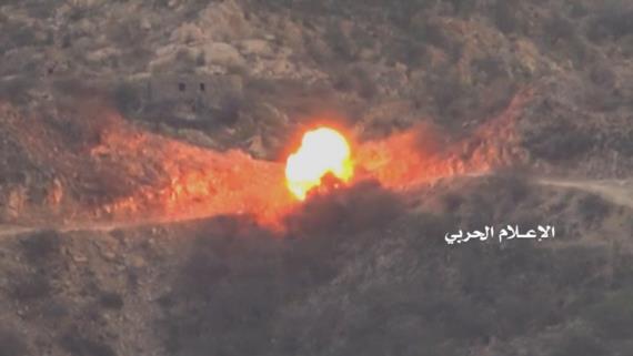 إعطاب آليتين وقصف تجمعات للجيش السعودي بنجران
