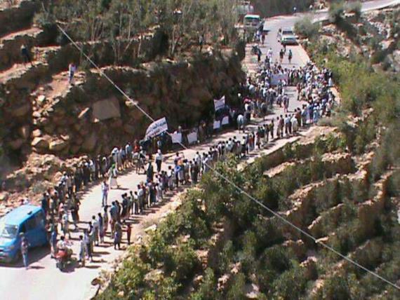أبناء برع بالحديدة يعلنون النفير العام ورفد جبهة الساحل الغربي