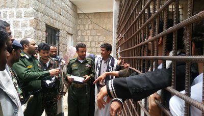 لجنة تفقد أوضاع السجون تباشر مهامها بمحافظة حجة