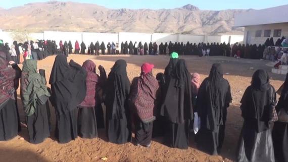 صنعاء: وقفة نسائية في بني حشيش تستنكر جرائم العدوان