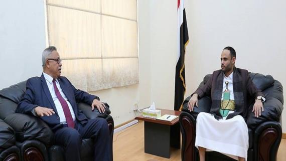 الرئيس المشاط يلتقي رئيس مجلس الوزراء