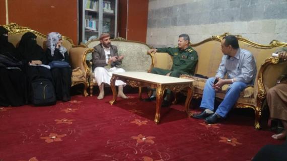 وزير الداخلية يزور إذاعة