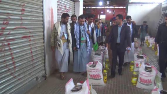 محافظ الضالع يدش حملة الإحسان للتكافل الاجتماعي بمدينة دمت