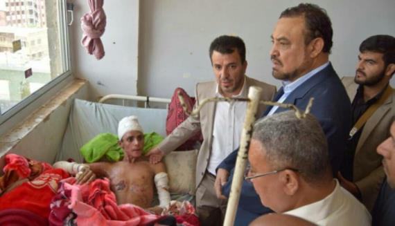 وزير الصحة وأمين العاصمة يتفقدان مركز الأورام والجرحى في المستشفى الجمهوري