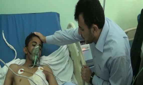 وزير الصحة يتفقد مستشفيات الحديدة ويوجه بتفعيل مركز الحميات