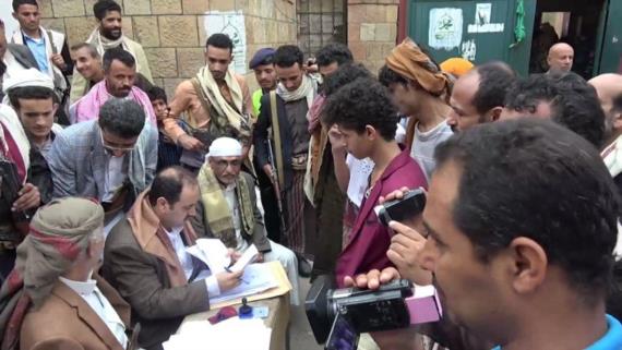 إب : النيابة العامة تفرج عن 28 سجينا معسرا وممن قضوا ثلاثة ارباع المدة