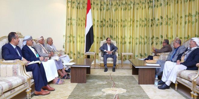 السياسي الأعلى يوجه باتخاذ إجراءات صارمة بحق المتلاعبين بالاقتصاد الوطني