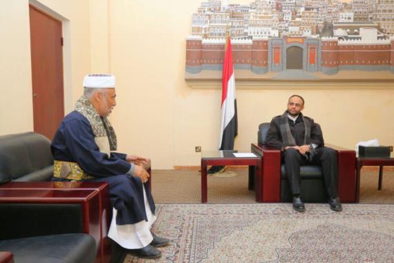 الرئيس المشاط يلتقي رئيس مجلس القضاء الأعلى