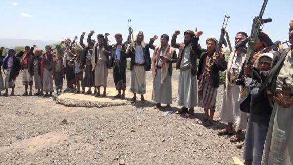 وقفة للعائدين من صفوف العدوان من أبناء عزلة بني جماعة بالقفر في إب