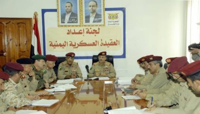 وزير الدفاع: الصناعات العسكرية اليمنية تمضي قدما وسنذهل المتغطرسين بمفاجآت لن يتوقعوها
