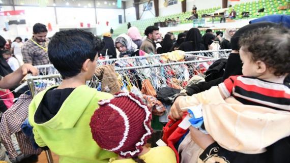 افتتاح المعرض المجاني لكسوة أبناء الشهداء بعمران