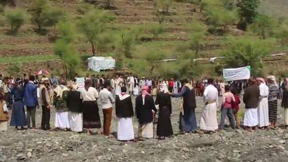 أبناء الرييم بمزهر ريمة يسيرون قافلة غذائية دعما للمجاهدين