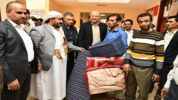 الهيئة العامة للزكاة تدشن مشروع تأثيث سكن الطلاب في الجامعات اليمنية