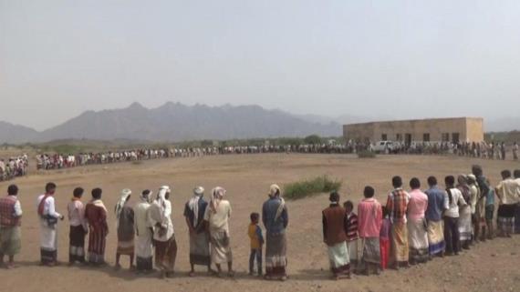 أبناء مديرية حيس بالحديدة يستنكرون خروقات قوى العدوان ويعلنون النفير العام (صور)