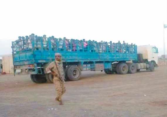 المواطنون المهجرون من عدن : هُجّرنا بذرائع مناطقية يقف الاحتلال خلفها بهدف التجزئة والتقسيم
