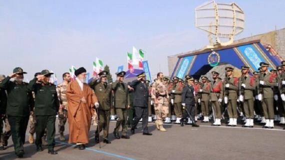 السيد الخامنئي: أكبر ضربة يمكن أن يوجهها الأعداء إلى أي بلد هي أن يسلبوه الأمن