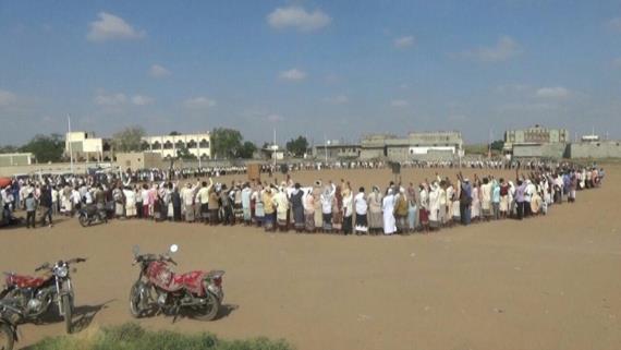 وقفات قبلية مسلحة بمحافظة الحديدة وعدد من مديرياتها