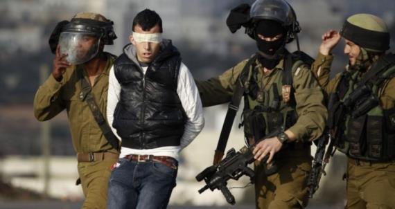 قوات العدو الصهيوني تعتقل 11 فلسطينيا من الضفة الغربية