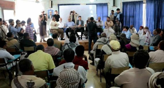 وزير الصحة يؤكد أهمية تعزيز المشاركة المجتمعية للقضاء على الأوبئة بالحديدة