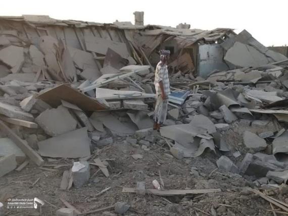 طيران العدوان يدمر سنترال الاتصالات في جزيرة كمران ويخرجه عن الخدمة