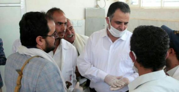 محافظ حجة يطلع على خدمات المركز الصحي ومركز طوارئ الطرق بمديرية كحلان عفار
