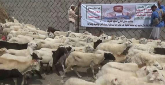 قافلة غذائية ومالية من أبناء زبيد للمجاهدين في الجبهات