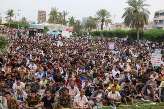 أبناء الحديدة يحيّون ذكرى يوم الولاية