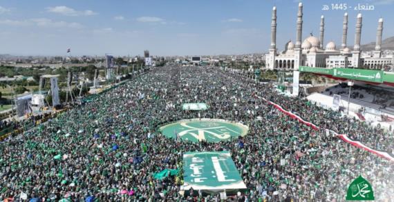 حشود مليونية في عشرات الساحات تحتفي بذكرى المولد النبوي وتؤيد السيد القائد في التغيير الجذري